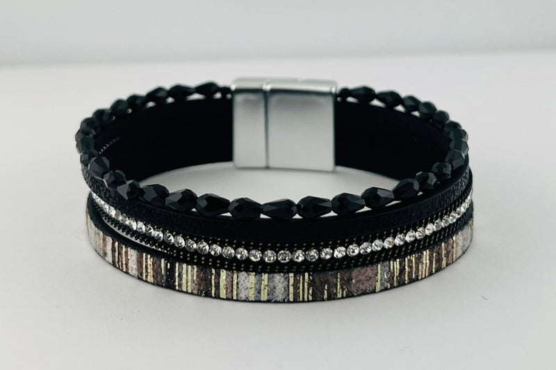 Narrow magnetic bracelet