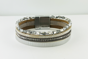 Narrow magnetic bracelet