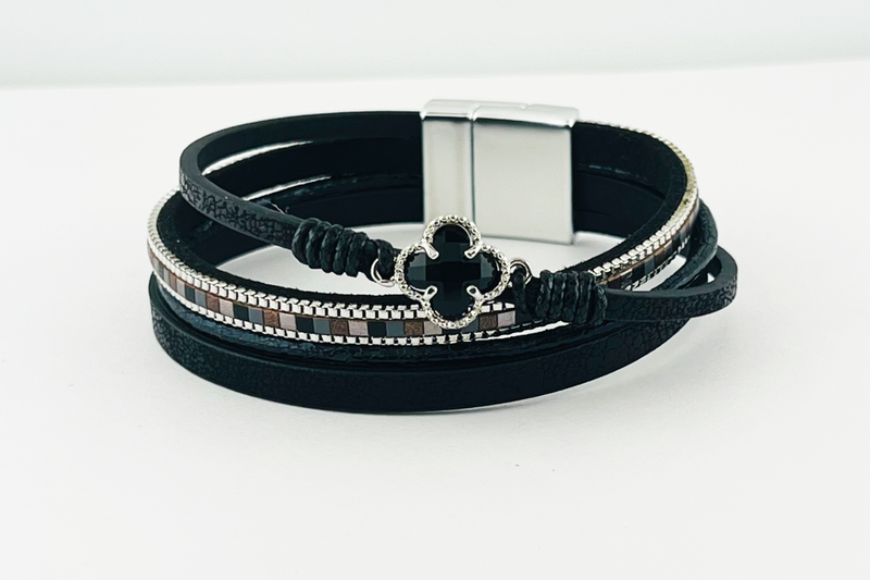 Narrow leather magnetic bracelet