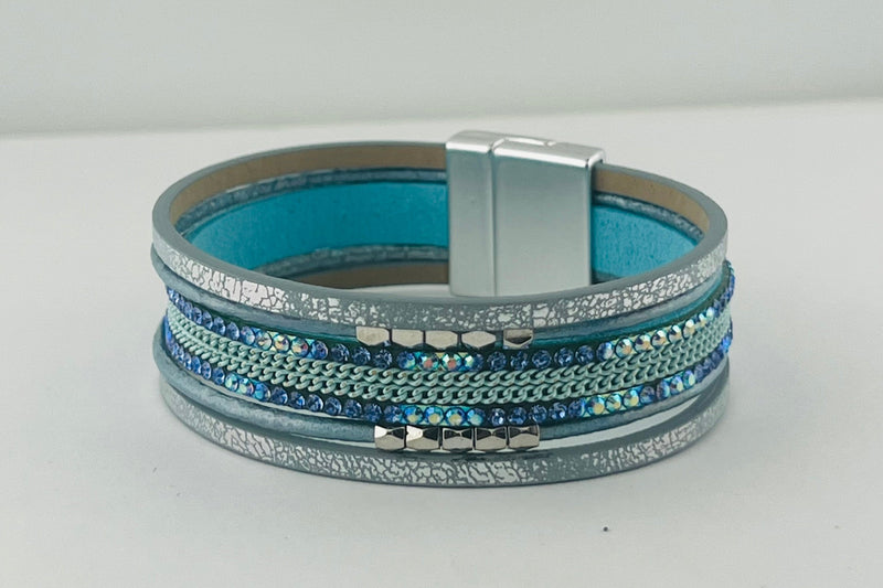 Narrow magnetic bracelet